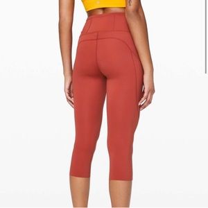 LULULEMON Fast and Free Crop 19”